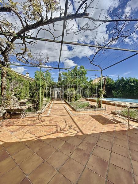 Foto 7c6301d7-76a0-42b3-8569-e4471726e4e7. Chalet  en calle balcon occidente, y carril de don cecilio en Alfacar