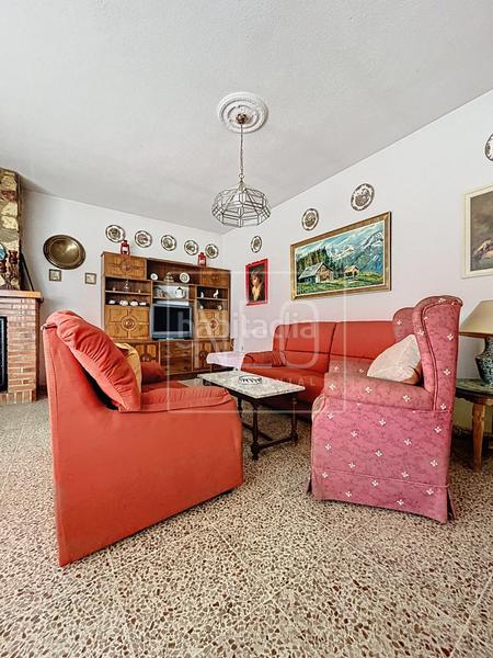 Foto 7d097845-5616-4329-87f2-72c54bf3813e. Chalet  en calle balcon occidente, y carril de don cecilio en Alfacar