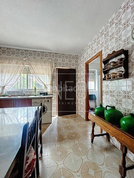 Foto 7f584177-9038-4b33-ac11-4f37987d268a. Chalet  en calle balcon occidente, y carril de don cecilio en Alfacar