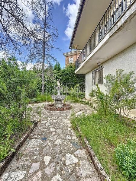 Foto 9e013690-e856-4d9e-9fa9-d4ebd08af500. Chalet  en calle balcon occidente, y carril de don cecilio en Alfacar