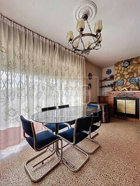 Foto c4c43c8e-1541-4370-b5a4-3ea7d226f5f9. Chalet  en calle balcon occidente, y carril de don cecilio en Alfacar