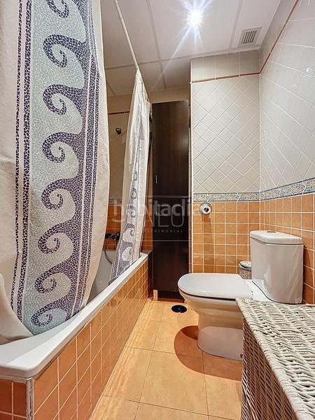 Foto 0327b320-5860-4b4f-b51b-01035e44470f. Piso  en francisco quevedo, en Cervantes Granada