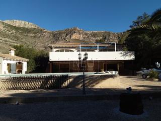 Xalet  Penya del mig dia. Chalet en penya del mig dia, barx