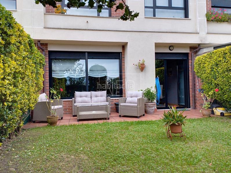 Foto 108e808e-d52b-4554-94ec-23b7c1e7bfe2. Casa adosada adosado en lapiquiella, barrio de Vega, gijon en Gijón