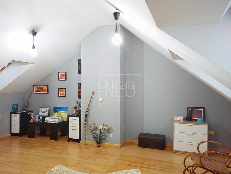 Foto 1405b002-897a-48cb-a088-1fcd787768c2. Casa adosada adosado en lapiquiella, barrio de Vega, gijon en Gijón