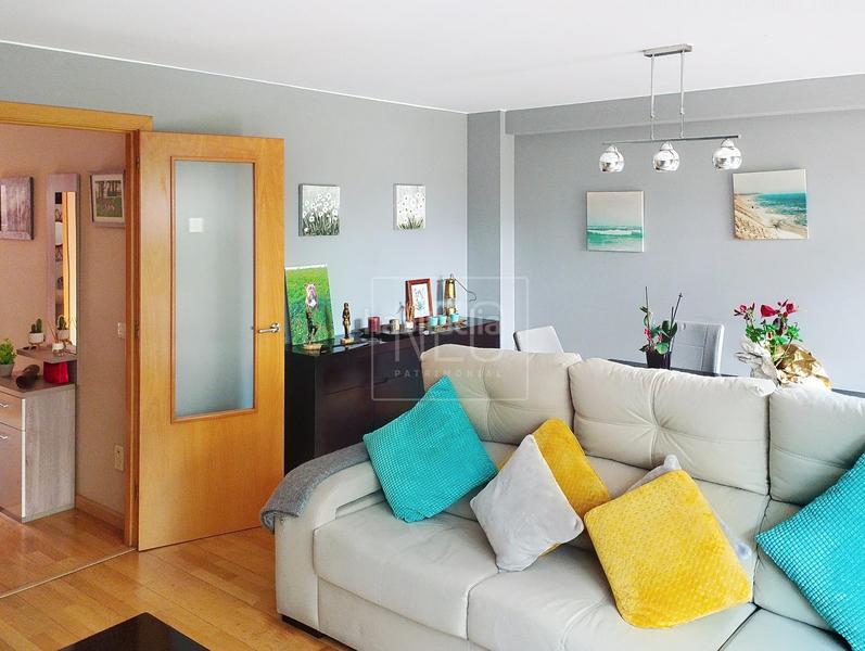 Foto 3c806e8f-e541-4789-9e33-e0061d29ed27. Casa adosada adosado en lapiquiella, barrio de Vega, gijon en Gijón