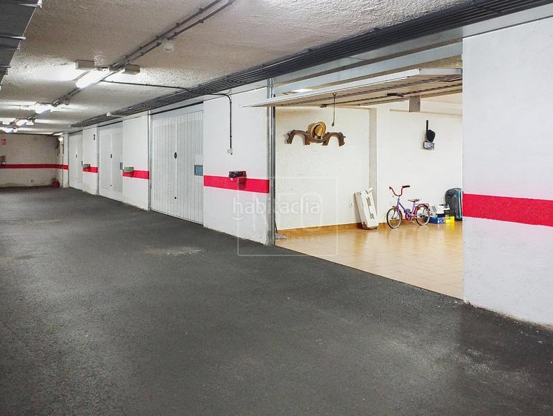 Foto 5d026f7e-91a2-4396-ab40-4e44cf52f5f2. Casa adosada adosado en lapiquiella, barrio de Vega, gijon en Gijón