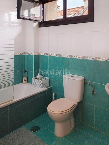 Foto 71c8bfd7-2b93-4c05-a3df-fb716b024c69. Casa adosada adosado en lapiquiella, barrio de Vega, gijon en Gijón