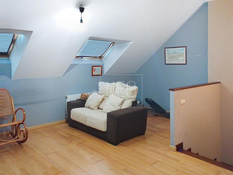 Foto 7dedc041-3c38-4b37-8390-f9ac3a2097fe. Casa adosada adosado en lapiquiella, barrio de Vega, gijon en Gijón