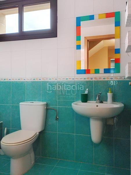 Foto b481259f-86ff-4ed0-9301-83351f650a14. Casa adosada adosado en lapiquiella, barrio de Vega, gijon en Gijón