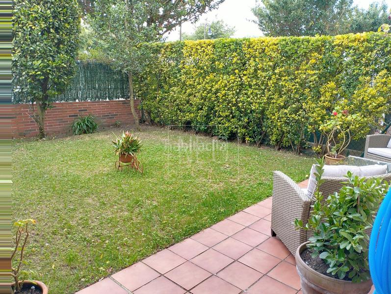 Foto bdb2d42d-4a4c-4865-8b75-ce76ed6284d0. Casa adosada adosado en lapiquiella, barrio de Vega, gijon en Gijón