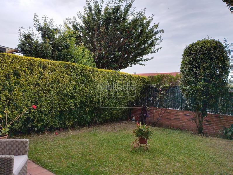 Foto e6d8b9c8-9dfc-4132-a280-bd4e059de899. Casa adosada adosado en lapiquiella, barrio de Vega, gijon en Gijón