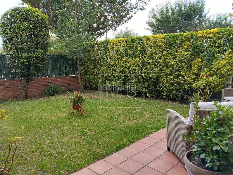 Foto e8eb169e-343f-4fa1-85c8-26700ec86fbc. Casa adosada adosado en lapiquiella, barrio de Vega, gijon en Gijón