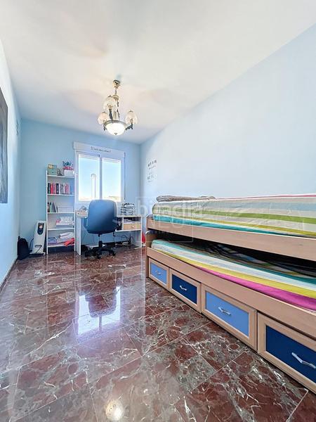 Foto c4dbda55-cd40-4956-9fa5-68564f8b5f23. Casa adosada  en calle tetuan, la malaha granada en Malahá (La)
