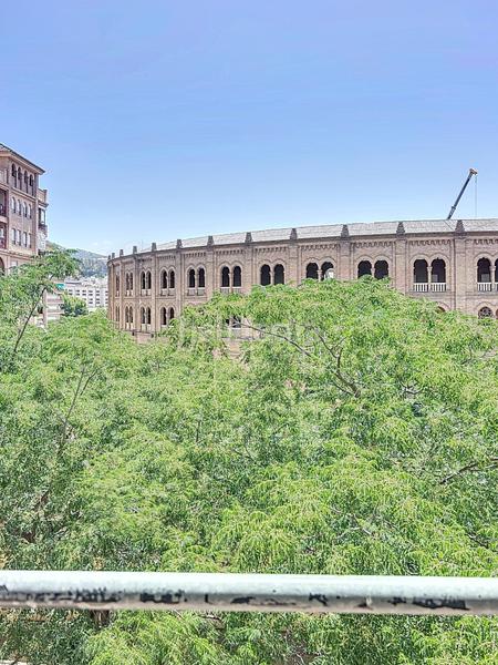 Foto 06d2634f-bff8-4f60-8107-a1c2a4b31ef2. Piso  en dr pareja yebenes, en Plaza de Toros Granada