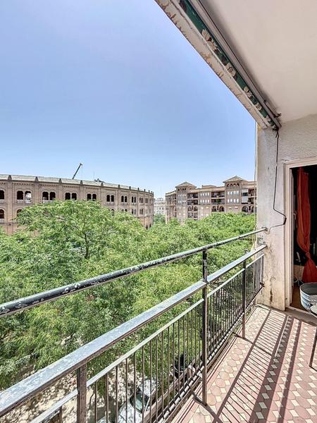 Foto 5bce480f-fe26-4b1c-b640-55c2a12a57b6. Piso  en dr pareja yebenes, en Plaza de Toros Granada