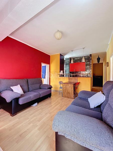 Foto eb59958d-f872-4c68-b4a0-b739eb060175. Piso  en dr pareja yebenes, en Plaza de Toros Granada