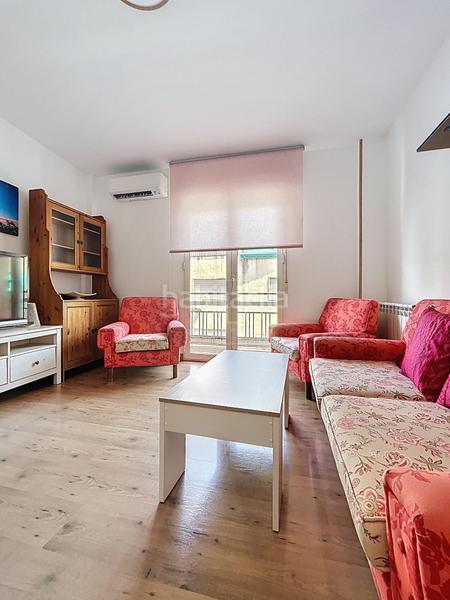 Foto 04ed68ea-9248-492e-a95e-6eb5f73707ff. Piso  en calle mirlo, en Pajaritos Granada