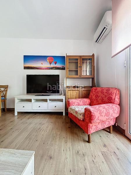 Foto 0f701fa6-0d3e-4fd8-9669-e5f3808acd9b. Piso  en calle mirlo, en Pajaritos Granada