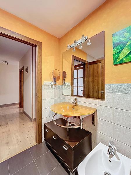Foto 13a6e7a7-a1c2-4c61-911b-59b008dfa96c. Piso  en calle mirlo, en Pajaritos Granada