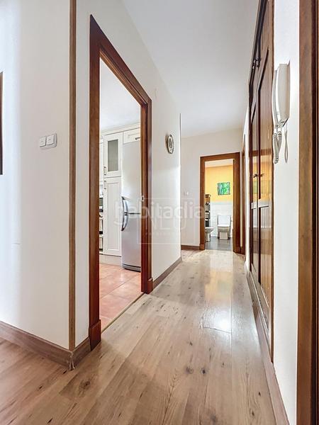 Foto b19fea52-46cb-4a40-beb7-9f07093e800a. Piso  en calle mirlo, en Pajaritos Granada