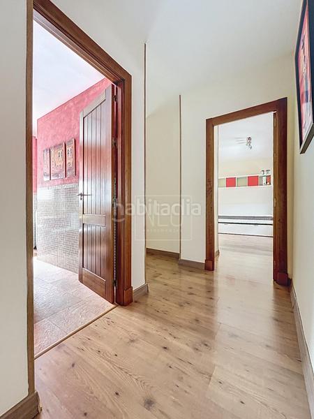 Foto cc9ed934-4c56-43a3-af43-7b7f3768de1b. Piso  en calle mirlo, en Pajaritos Granada