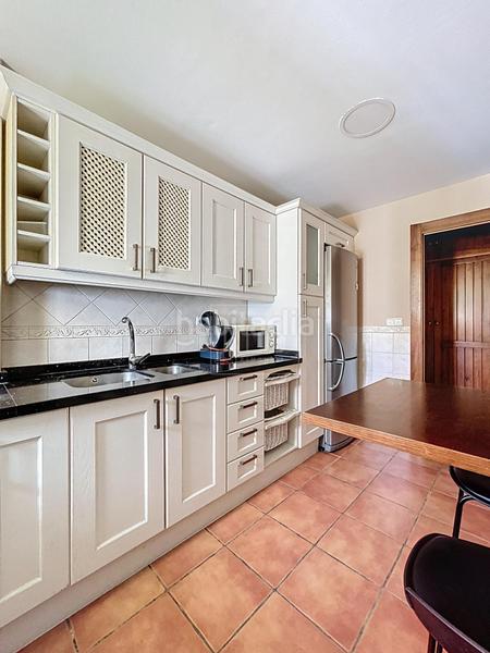 Foto ec34c502-24f3-4901-9fb2-867799385aae. Piso  en calle mirlo, en Pajaritos Granada