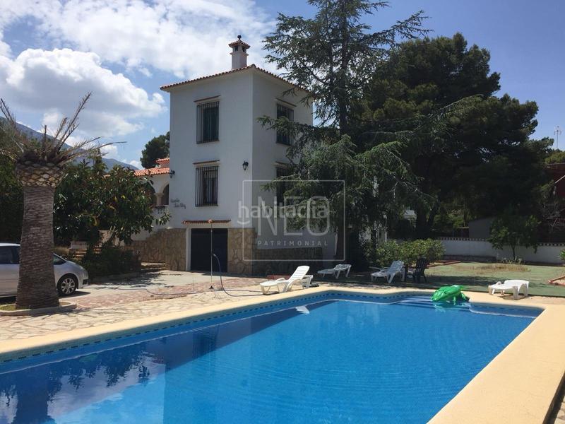 Foto f0795e5d-8d92-4465-8867-3ef1571487b0. Chalet  individual en cami ample, las rotas denia en Dénia