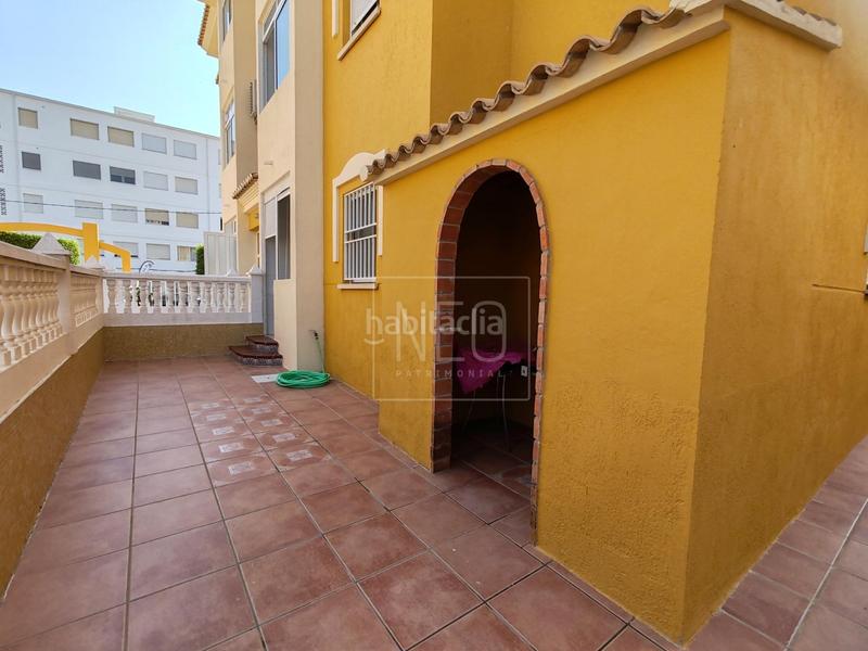 Foto 135a9601-6f6d-43a8-9fb6-65e9aca50d21. Piso  en av borrons, playa en Xeraco