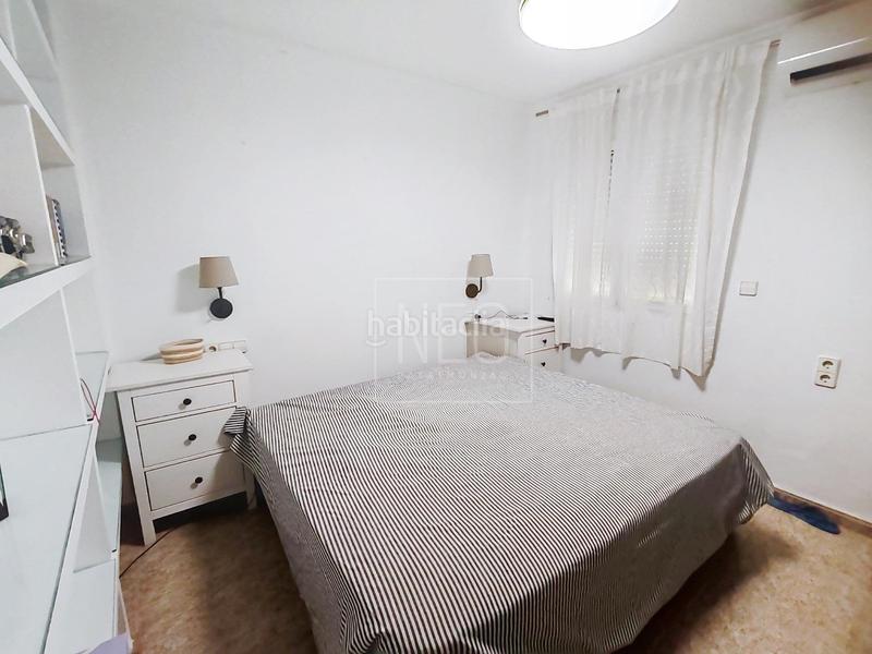 Foto d9a933e0-20be-4740-b460-ab94ad9be4be. Casa aparellada amb aparcament a Polinyà de Xúquer
