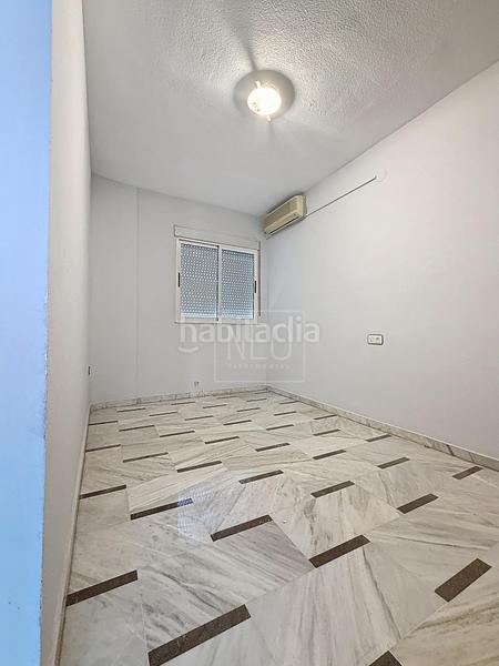 Foto f3c2b8a2-cde9-4a2d-becd-1c43a595e42a. Pis amb aparcament a Poniente Armilla