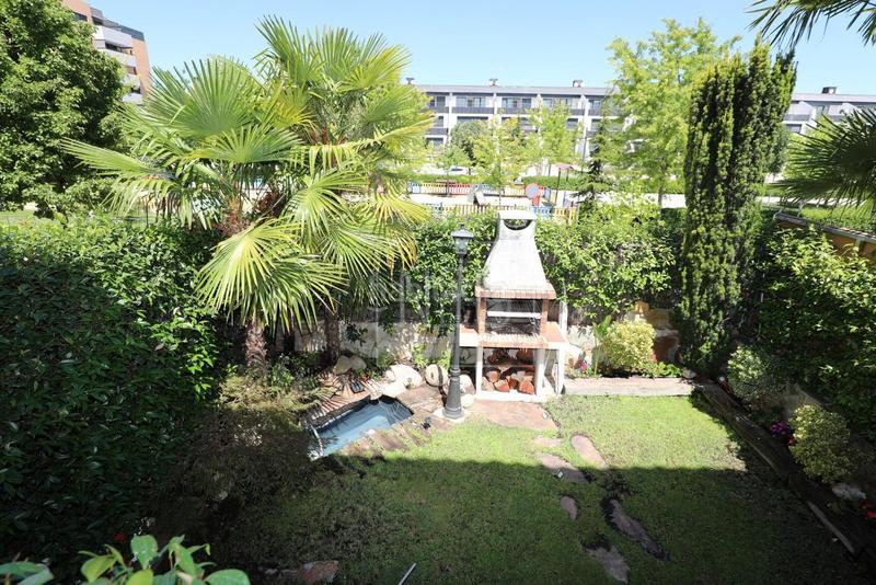 Foto f2dd251b-6fed-4610-99f2-ab14077770e0. Casa adosada adosado en paseo de la salud, en Universidad-Hospital Fuenlabrada