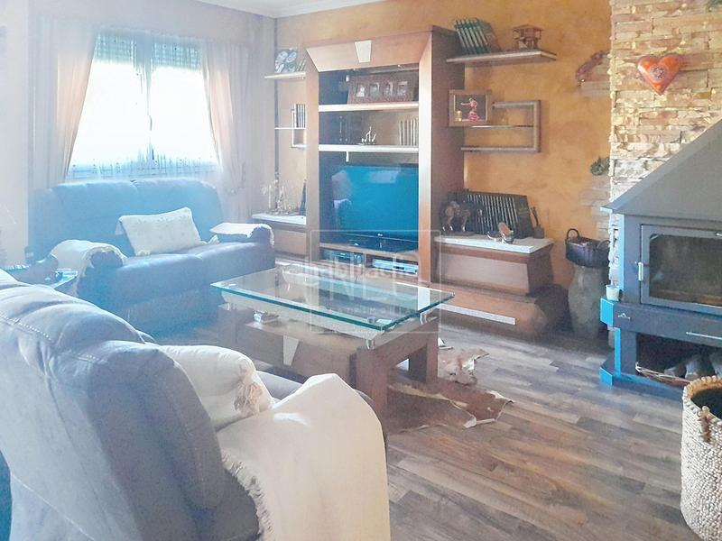 Foto f456513c-0181-4827-99ae-d4d4a153d50b. Casa adosada adosado en paseo de la salud, en Universidad-Hospital Fuenlabrada