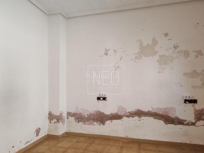 Foto 34c5a628-ee35-490a-bc92-158ae2cdb483. Maison dans El Castellar i l'Oliverar Valencia