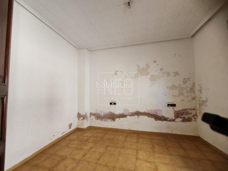 Foto f48dff99-281a-47f1-bd75-dd37cbf999de. Maison dans El Castellar i l'Oliverar Valencia