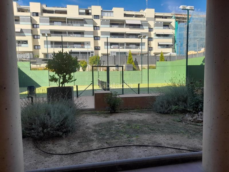 Foto 6ec9eb07-8cb9-433b-b553-a7c63965e937. Piano terra con riscaldamento parcheggio piscina in Valdemoro