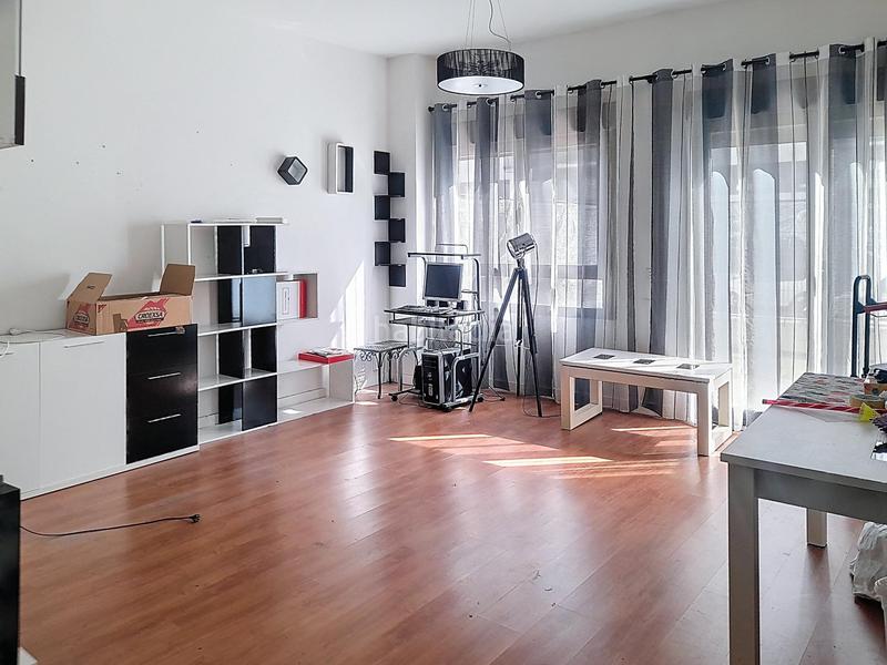 Foto 92471332-8ca4-4eca-95ad-2944d2fb5b9d. Piano terra con riscaldamento parcheggio piscina in Valdemoro