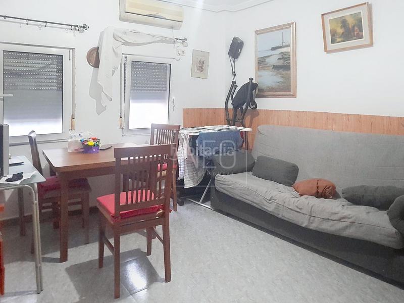 Foto 700ed163-8003-45f6-8427-6eed3dfa6ac1. Ground floor in Centro Torrejón de Ardoz