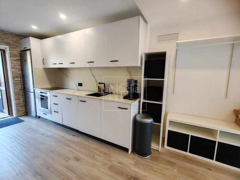 Foto 22c0badf-4281-4d74-9ce1-99602f104df3. Rez-de-chaussée avec piscine dans El Bosque Chiva