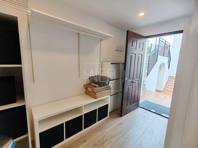 Foto 964fd1c8-3a65-42ad-8c7b-19dee0f86102. Rez-de-chaussée avec piscine dans El Bosque Chiva