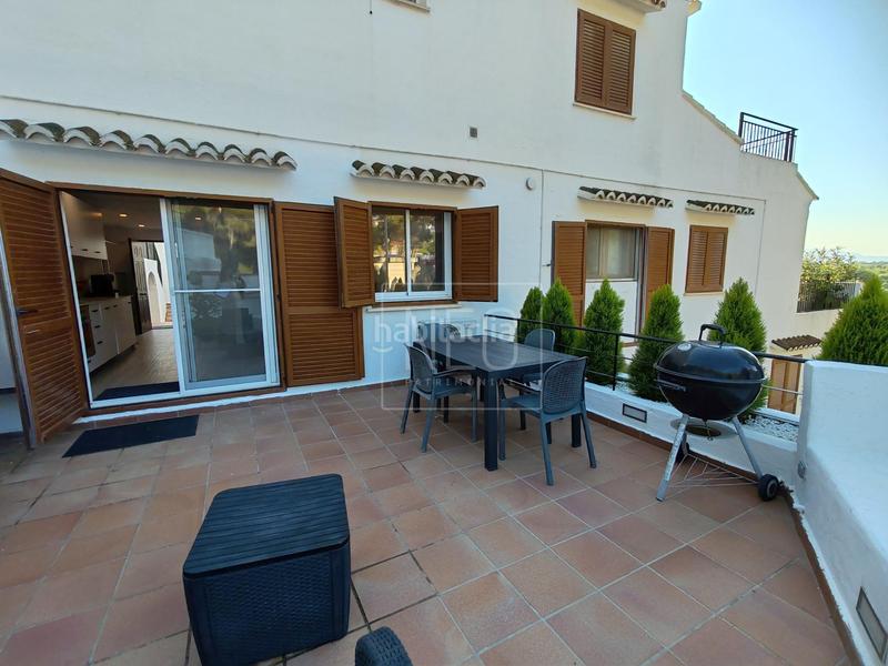 Foto cd556641-09c0-4ff2-81b9-777002758053. Rez-de-chaussée avec piscine dans El Bosque Chiva