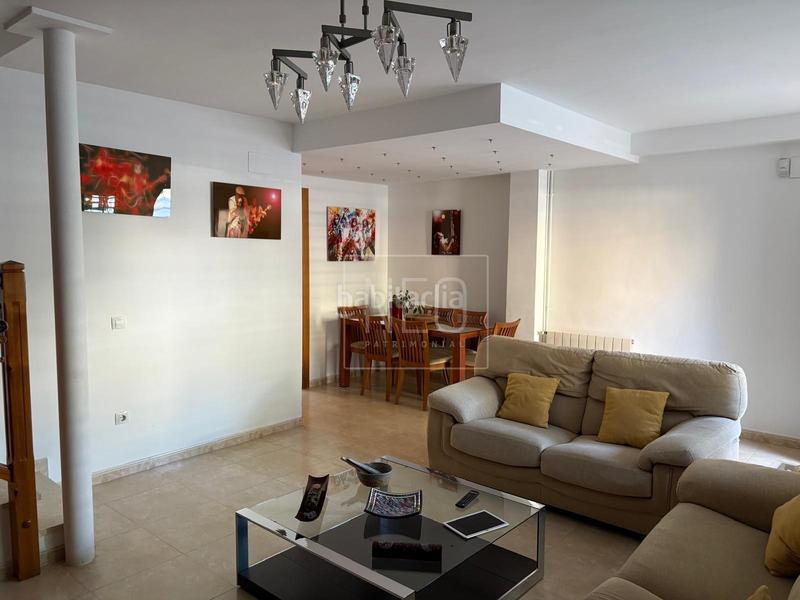 Foto 645e86b3-6614-4869-b94b-e7f716ead4a7. Casa adossada amb calefacció aparcament a Bulevar del Xúquer Cullera