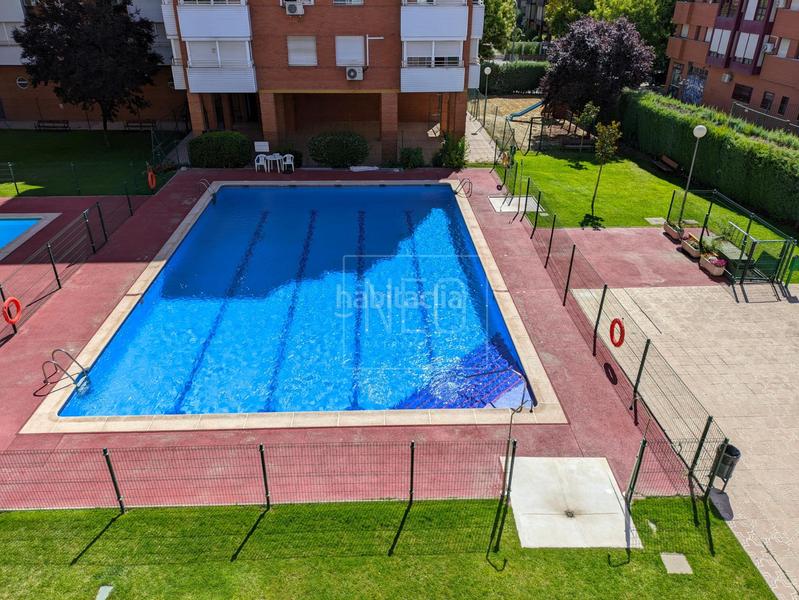 Foto 86b96415-d97d-4d5f-b9da-2b888497d1ca. Flat with heating parking pool in Juncal Torrejón de Ardoz