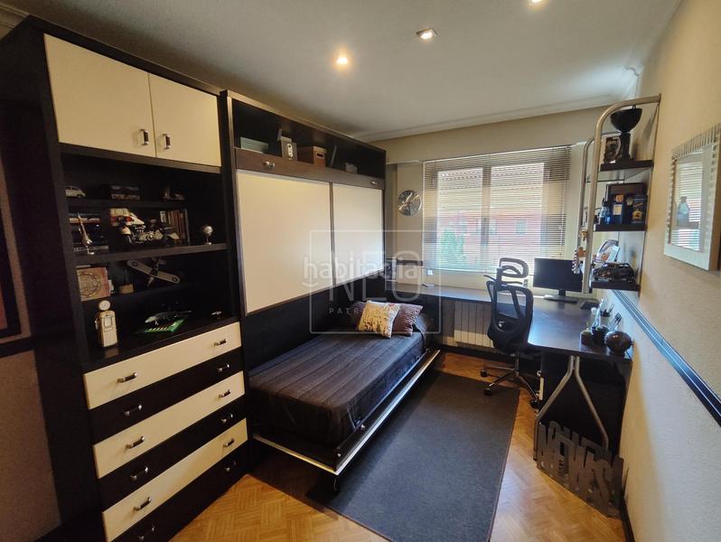 Foto a0950a3a-7729-4fdf-acb2-3bcf0bd6267e. Flat with heating parking pool in Juncal Torrejón de Ardoz