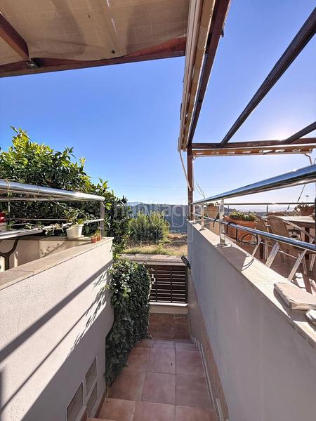 Foto 29dc0e75-95be-4074-9646-8d354eece7e5. Casa adossada amb calefacció aparcament piscina a Cenes de la Vega