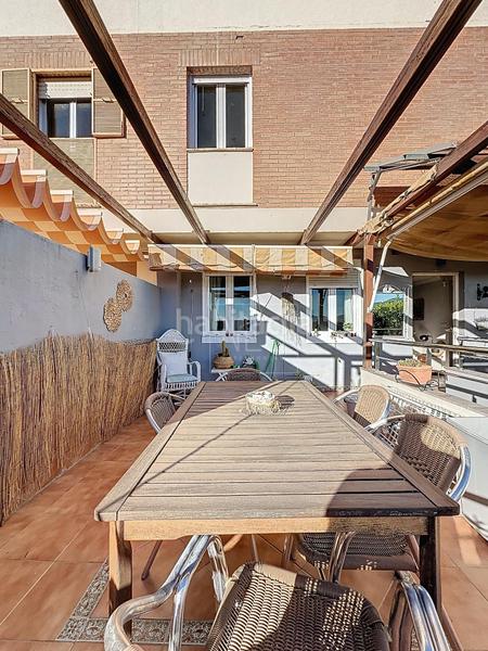 Foto 4e744c12-264f-4268-8f51-46a8d327d800. Casa adossada amb calefacció aparcament piscina a Cenes de la Vega