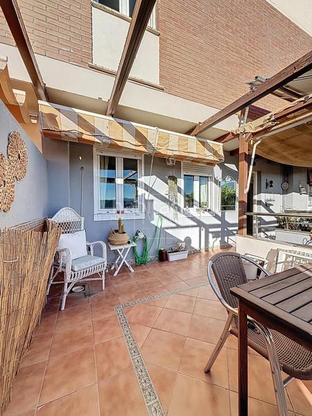 Foto 7c956928-dae9-41a4-8e9c-3f6e4e5171b5. Casa adossada amb calefacció aparcament piscina a Cenes de la Vega