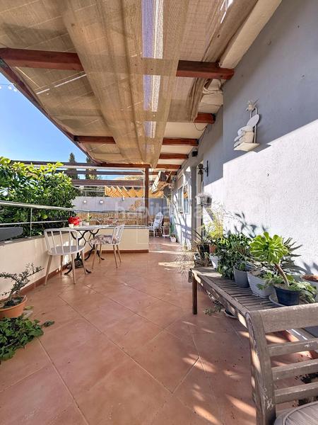 Foto e62203c2-89ac-46fb-91df-dbc7345bb9ce. Casa adossada amb calefacció aparcament piscina a Cenes de la Vega