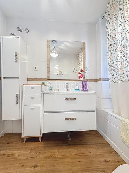 Foto f9a0a561-41c7-4ef5-bcef-6f188eba6cff. Casa adossada amb calefacció aparcament piscina a Cenes de la Vega