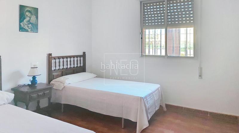 Foto ca8b8076-e80a-4064-8e8a-652f903be2a5. Xalet amb aparcament piscina a Oliva playa Oliva